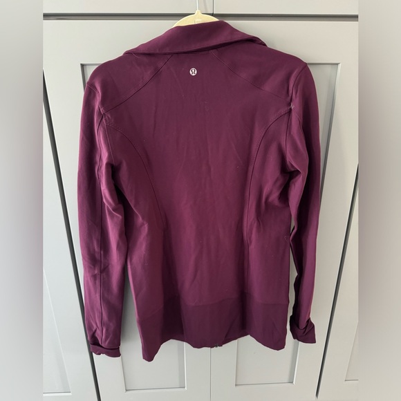Lululemon define jacket in wine - Picture 2 of 6